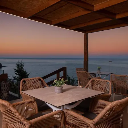 Pelagos Blue Zante فندق 3*